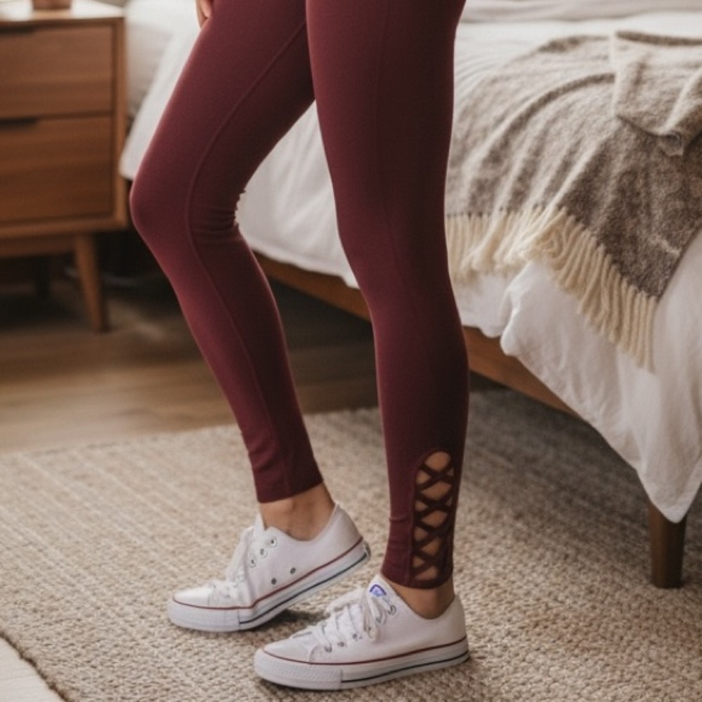 NEW•5🌟 ZEN BOHEMIAN MERLOT COMPRESSION WAIST KEYHOLE ANKLE LEGGINGS•L/XL